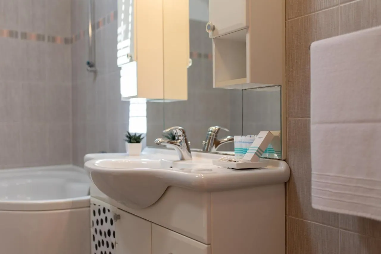 Apartments Vranjic Trogir 0*,
