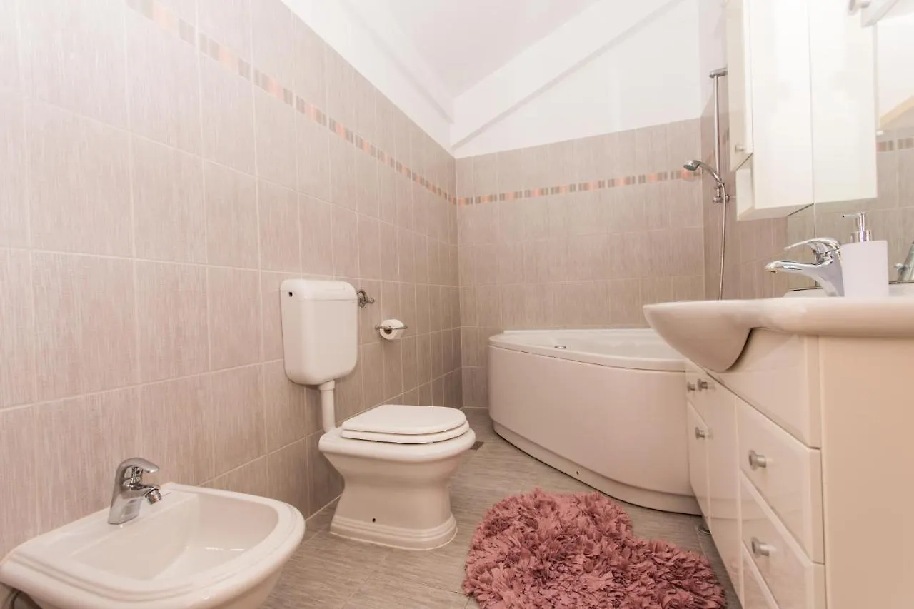 Apartments Vranjic Trogir
