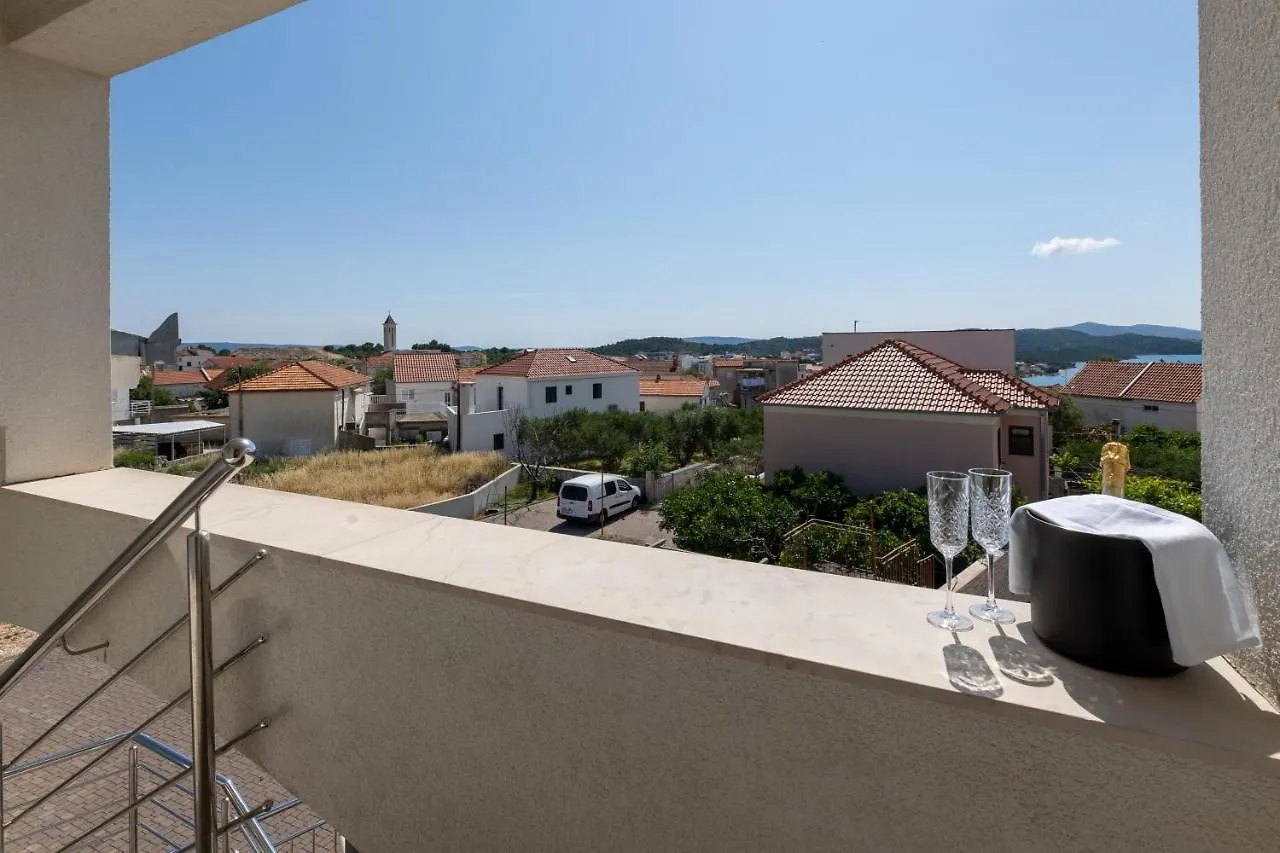Apartments Vranjic Trogir 0*,  Croatia
